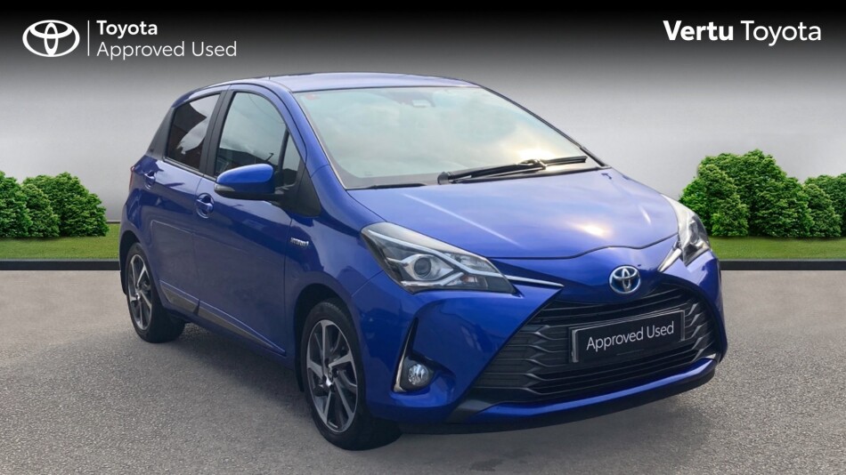 Used Toyota Yaris 1.5 Hybrid Y20 5dr CVT [Bi-tone] Hybrid Hatchback for ...